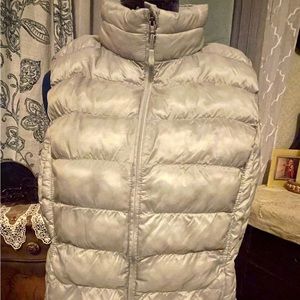33 degree Silver women’s puffer vest. Size Lg